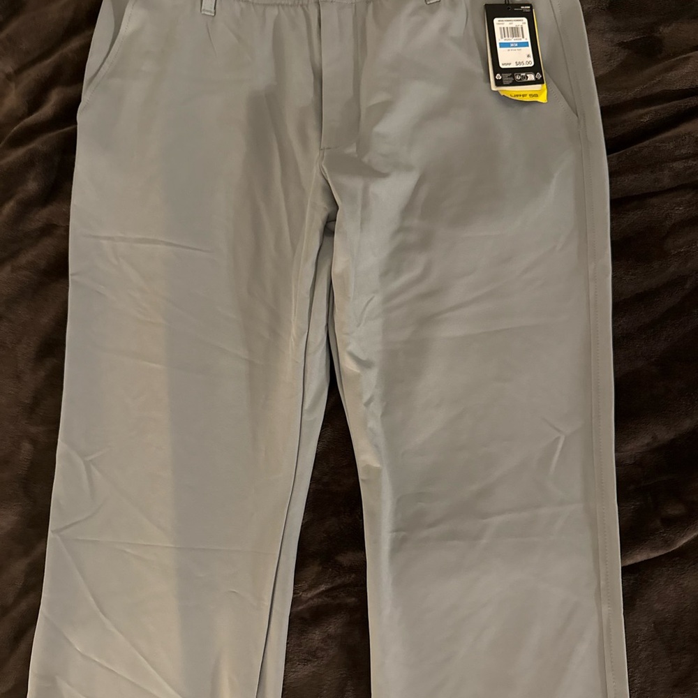 Under Armour Men's Light Gray Dress Pants